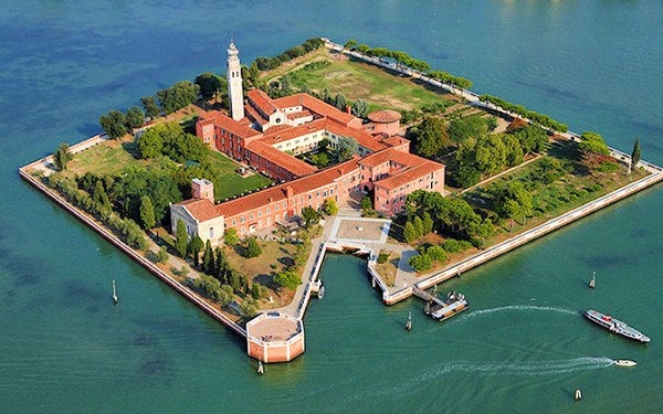 Galactus Traduzioni e Trascrizioni Milano - Isola San Lazzaro degli Armeni - uno dei più importanti centri di cultura Armena nel mondo